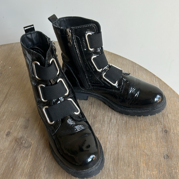 ARTICA Baldy Black Patent Leather Chunky Heel Strap Booties EU 37 US 6.5–7 - Picture 7 of 16